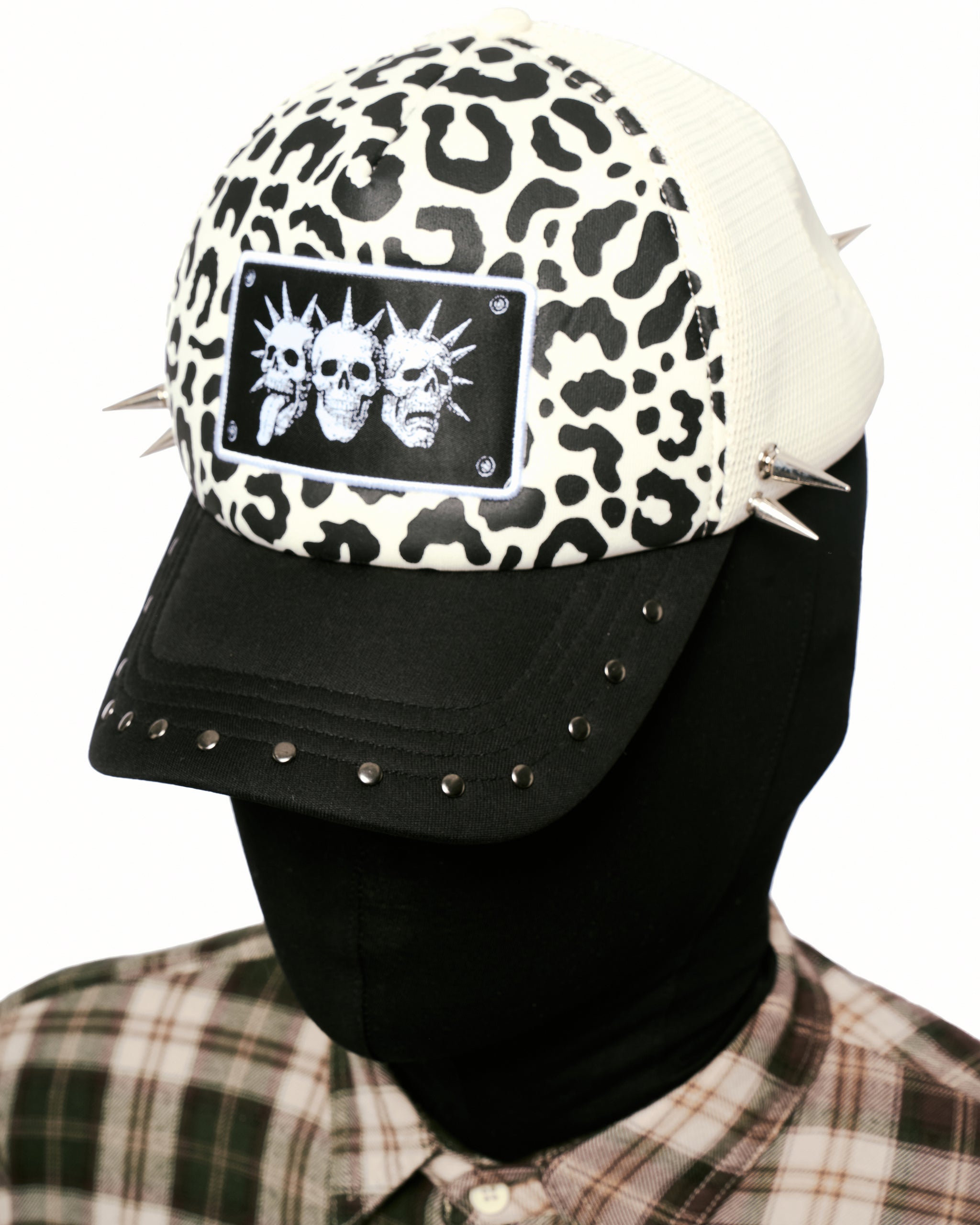 【Thought We Friends】Studded Trucker Cap Suki